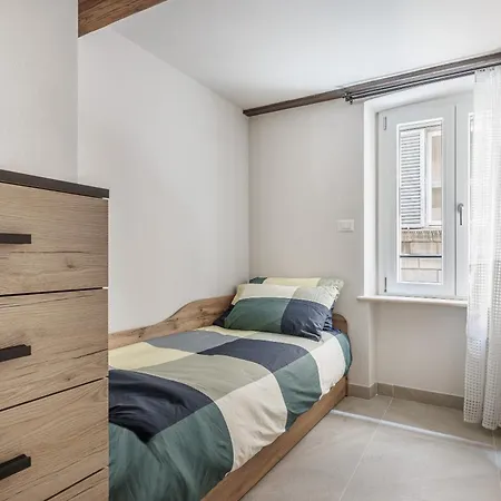 Apartament Il Mezzanino By Living Siena